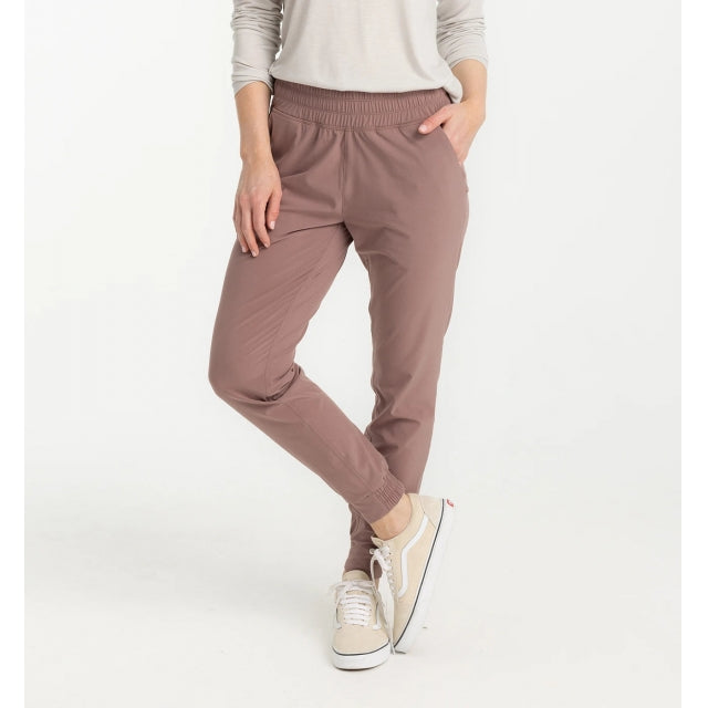 Women's Pull-On Breeze Jogger