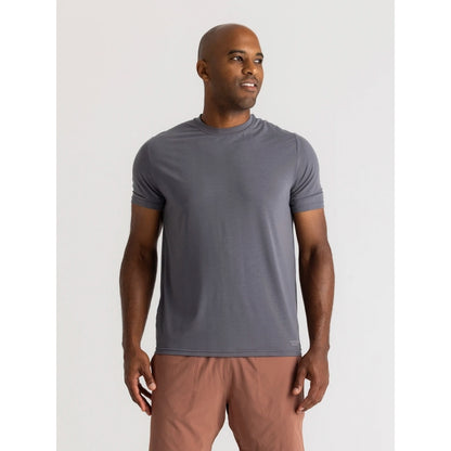 Men's Elevate Lightweight Tee - Earth's Edge