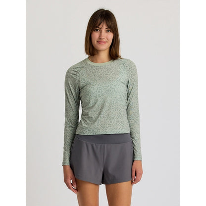 Women's Elevate Lightweight Fitted Long Sleeve - Earth's Edge