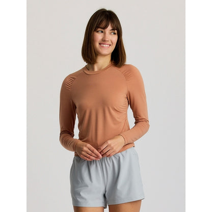 Women's Elevate Lightweight Fitted Long Sleeve - Earth's Edge