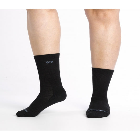 Women's Solid Basic Cushioned Crew Socks