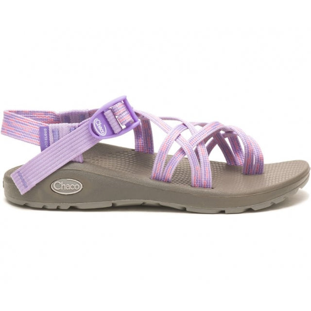 Light best sale pink chacos